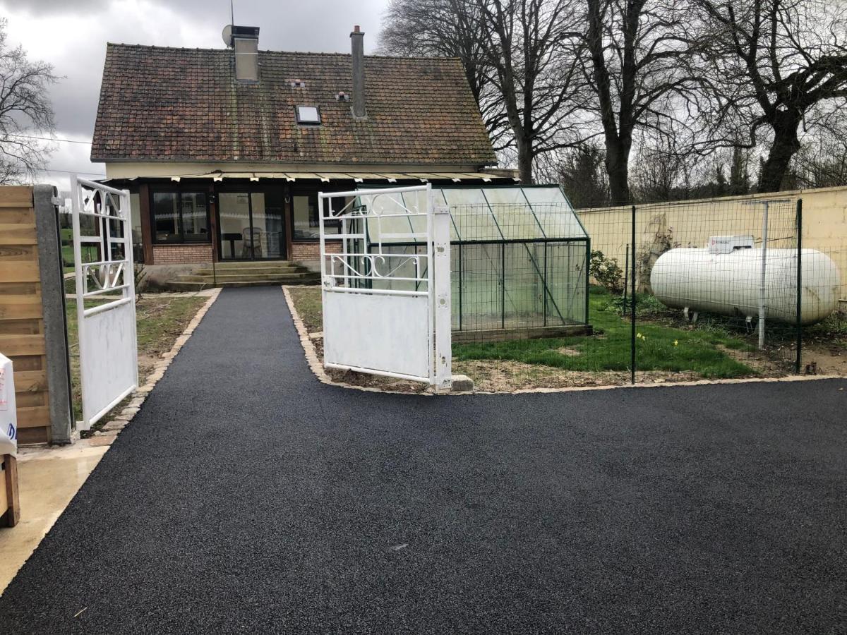 Gite Des 3 Pleureuses Saint-Riquier Esterno foto